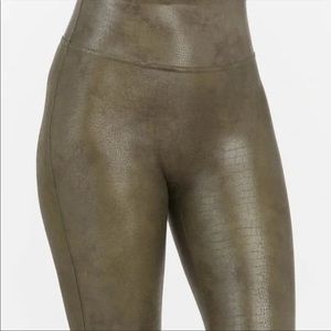 Vegas faux leather pants